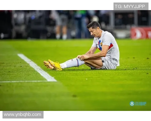 莱万重返德甲与旧主交锋拜仁球迷愤怒指责其背叛与忘恩负义