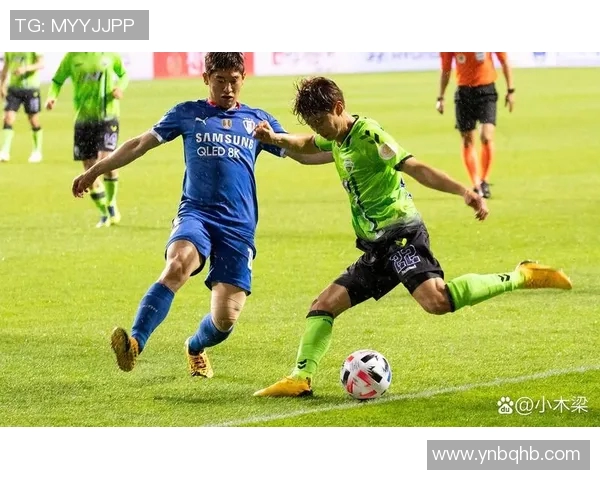 釜山偶像队对决江原球队展现激情与实力的精彩比赛