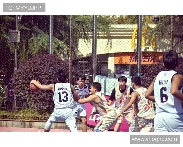 石门篮球明星的崛起与挑战：从校园到职业赛场的奋斗历程与荣耀追寻